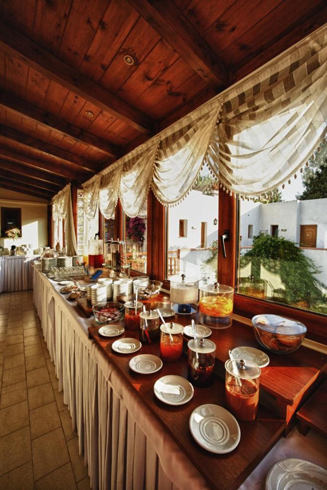 Castello Rosso 3* Karystos (Evia)