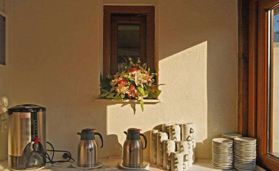 Castello Rosso 3* Karystos (Evia)